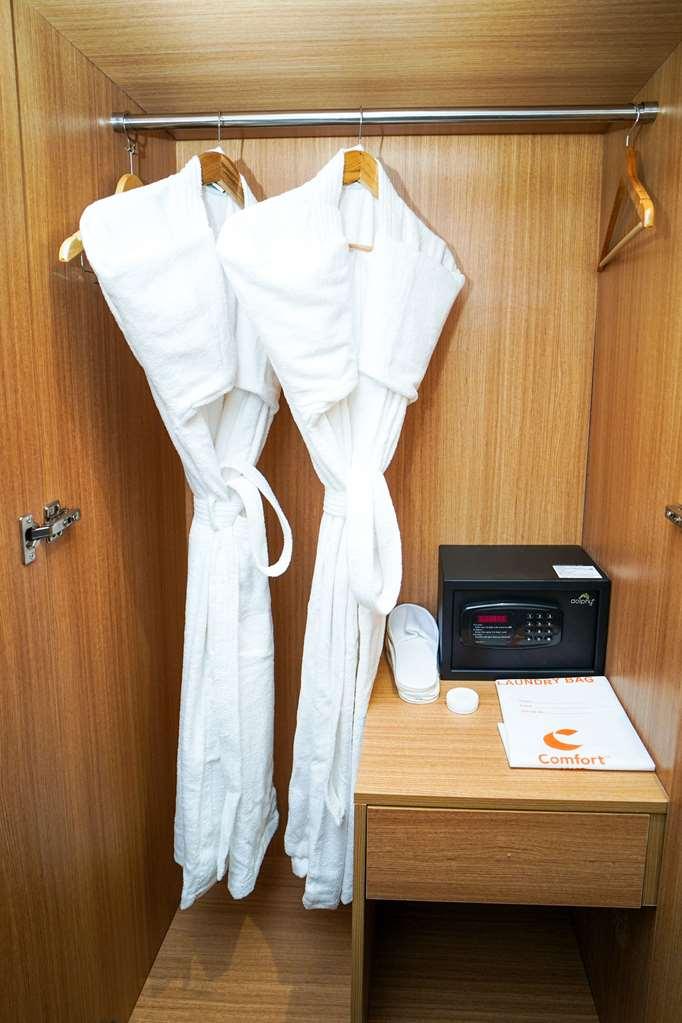 Comfort Inn אודייפור חדר תמונה